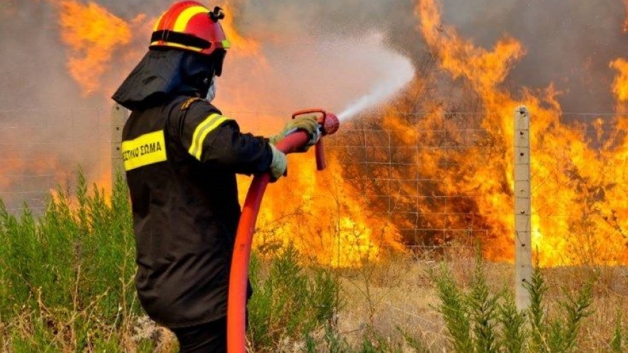 Φωτιά στην Κορινθία - Κινητοποίηση και εναέριων δυνάμεων