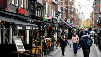 Πώς ο COVID-19 εξακολουθεί να διαμορφώνει τη συμπεριφορά στους ταξιδιώτες