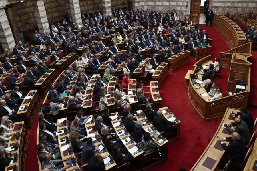 Η ανθρωπογεωγραφία της νέας Βουλής - Επαγγέλματα και φύλο - Κοινοβουλευτική πλειοψηφία ... οι δικηγόροι