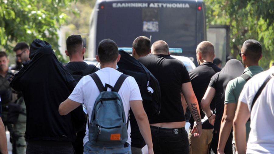 Επιμένουν οι Κροάτες: Ζητούν δίκαιη μεταχείριση των 105 οπαδών που προφυλακίστηκαν στην Ελλάδα