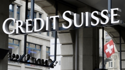 Ελβετία: Η κυβέρνηση μπλόκαρε τα μπόνους προς το προσωπικό της Credit Suisse