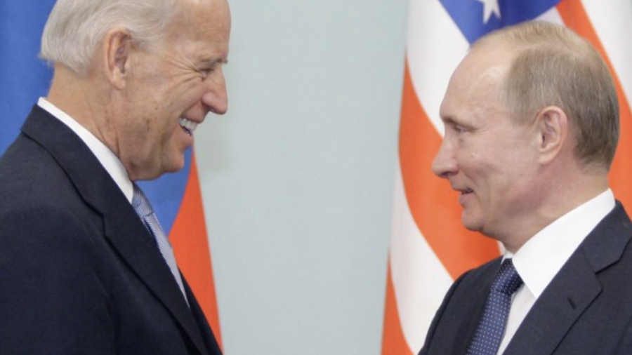 Putin για Biden: Είναι επαγγελματίας, δεν του ξεφεύγει τίποτα