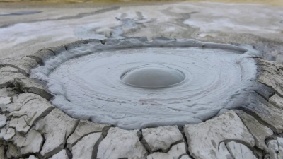 Καταστροφική έκρηξη λάσπης στο Αζερμπαϊτζάν - Ηφαιστειακή στήλη εκατοντάδων μέτρων