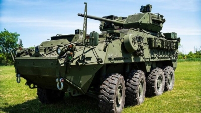 Politico: Οι ΗΠΑ εξετάζουν το ενδεχόμενο παροχής τεθωρακισμένων οχημάτων Stryker στην Ουκρανία