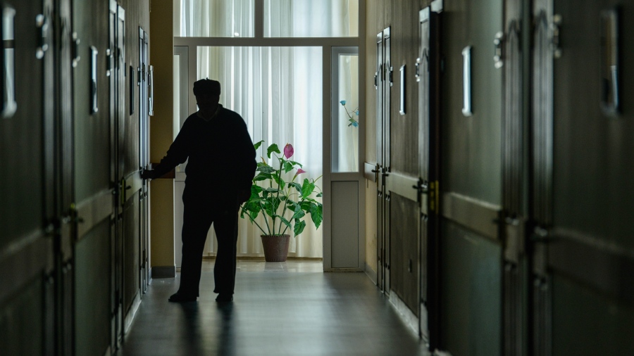 Ντράπηκε και η ντροπή στο Γηροκομείο της Κέρκυρας - Έδιναν ληγμένα και αλλοιωμένα φαγητά σε τροφίμους