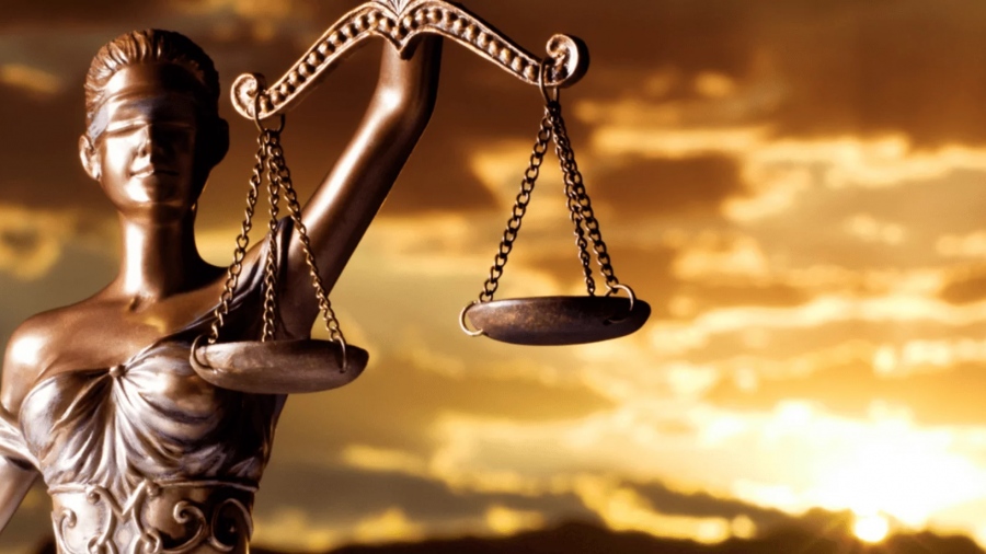 Αντώνης Αργυρός: Δικηγόροι – Η συντεχνία της συμφοράς