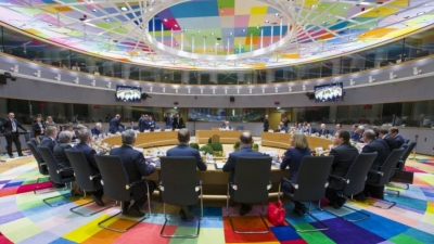 Bloomberg: Τη φορολόγηση των έκτακτων κερδών στην ενέργεια εξετάζουν οι Ευρωπαίοι ηγέτες