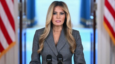 «Γνωρίζω τι κρύβεται πίσω από τη δήλωση της Melania Trump» - Ο δικηγόρος του Epstein σπάει τη σιωπή του