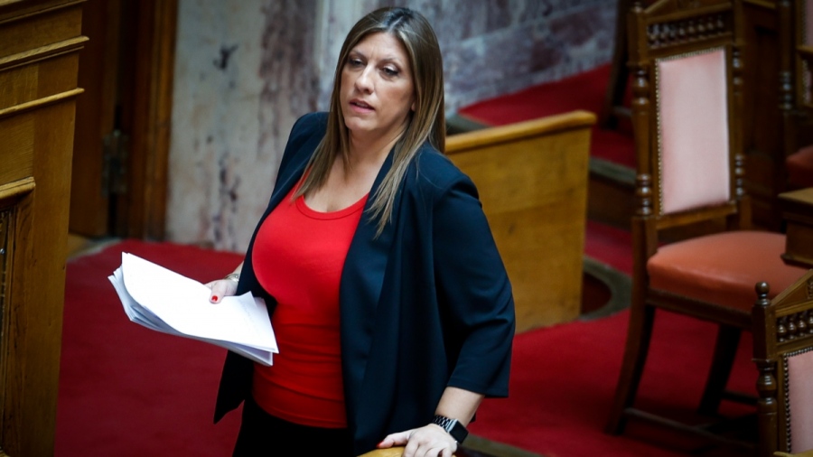 Η Ζωή Κωνσταντοπούλου έχει βίντεο από το άγριο περιστατικό Μάντζου και εργαζόμενης του ΠΑΣΟΚ στην Βουλή…