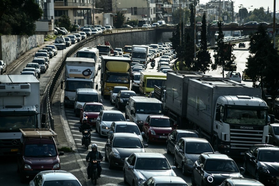 Μποτιλιάρισμα στον Κηφισό από καραμπόλα επτά οχημάτων