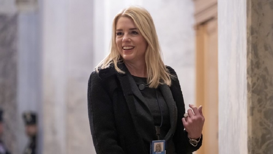 Ο Trump απέπεμψε την υπουργό Δικαιοσύνης Pam Bondi – Το μήνυμα του Προέδρου