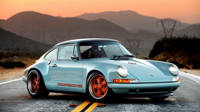 Νέο σοκ για τη γερμανική αυτοκινητοβιομηχανία - O Donald Trump εκτροχιάζει την... Porsche