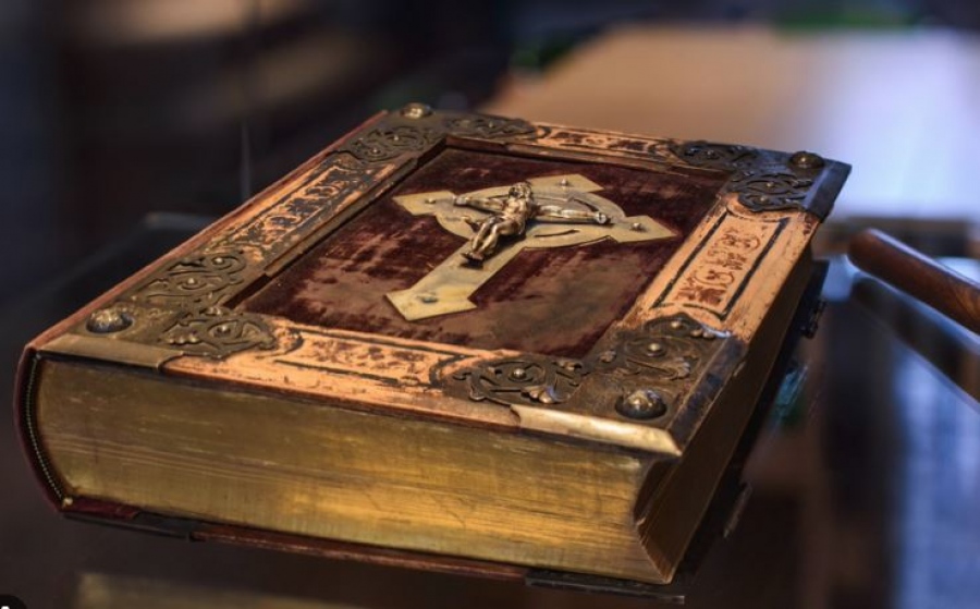 Βιβλική αποκάλυψη: Ποιος έγραψε την Βίβλο; - Η Τεχνητή Νοημοσύνη λύνει το μυστήριο