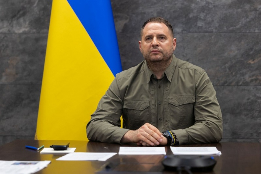 Σφαγή για την εξουσία και καθεστώς «κολλητών» στο Κίεβο - Ο «σκιώδης πρόεδρος» Yermak εκτελεί τον πρωθυπουργό Shmyhal