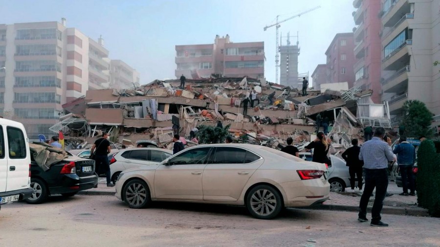 CΝΝ Turk: Μικρής έντασης τσουνάμι στη Σμύρνη – Εικόνες καταστροφής στην πόλη