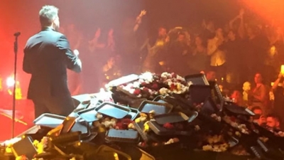 Ρεβεγιόν... νωρίς: Μπουζουκτσίδικο έκανε πρωτοχρονιάτικο πάρτι δύο ημέρες νωρίτερα για να προλάβει τα μέτρα