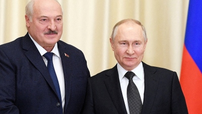Στη Ρωσία ο Lukashenko για κρίσιμες συνομιλίες με τον Putin