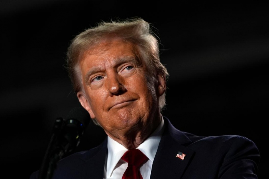 Προειδοποίηση Trump: Δασμοί 100% στον Καναδά εάν συνάψει εμπορική συμφωνία με Κίνα