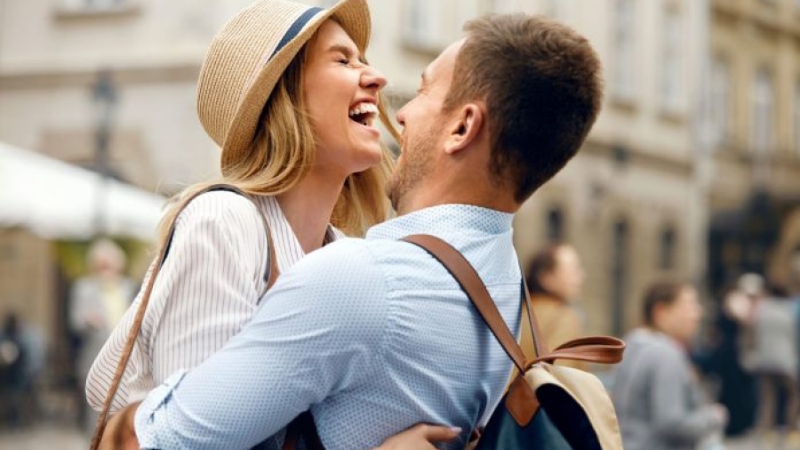 Τρία ελληνικά νησιά στις top περιοχές του κόσμου για μήνα μέλιτος