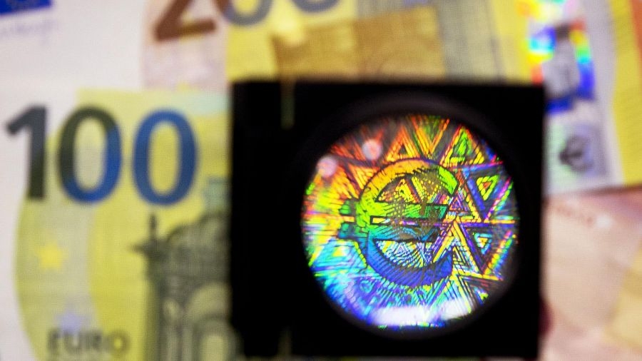 Επανασχεδιάζει τα χαρτονομίσματα του ευρώ η ΕΚΤ