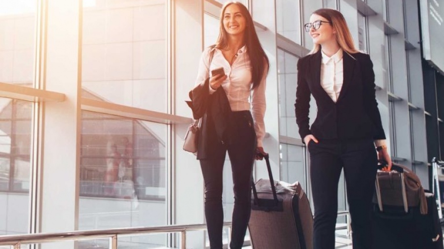 Tips για μείωση του κόστους στα επαγγελματικά ταξίδια