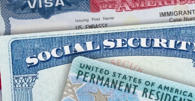 Με εντολή Trump - Μαχαίρι στα επιδόματα για τους παράνομους μετανάστες στις ΗΠΑ, δεν θα έχουν τραπεζικούς λογαριασμούς