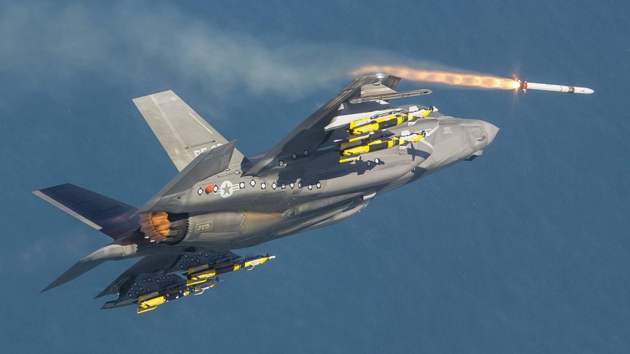 Φρένο στην αγορά μαχητικών αεροσκαφών F-35 βάζει η Ιταλία