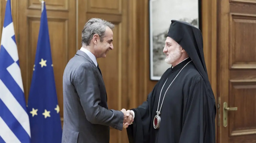 Συνάντηση Μητσοτάκη με Αρχιεπίσκοπο Αμερικής Ελπιδοφόρο στο Μαξίμου - Επιβεβαιώθηκαν οι στενοί δεσμοί των δύο πλευρών