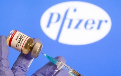 Η Pfizer εξετάζει την υποβολή αίτησης για έγκριση του εμβολίου της στη Ρωσία