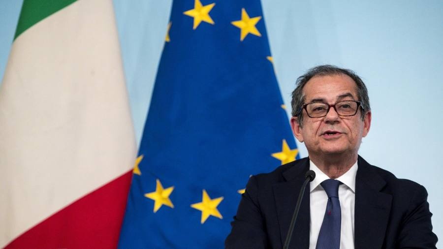 Tria: Παράνομη ή άχρηστη η έκδοση των mini - BOTs για την αποπληρωμή του Ιταλικού χρέους