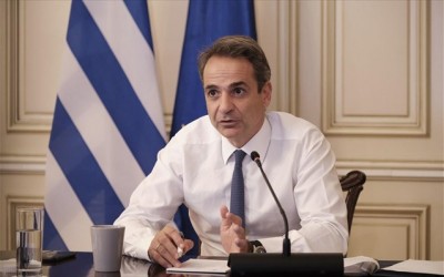 Μητσοτάκης σε εθελόντριες νοσηλεύτριες: Βαθιά πατριωτική πράξη