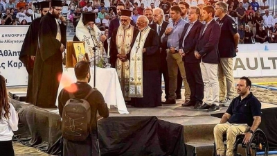 Σάλος στην Κρήτη: Άφησαν εκτός βάθρου τον πρόεδρο της Παραολυμπιακής Επιτροπής - Η θλιβερή φωτογραφία