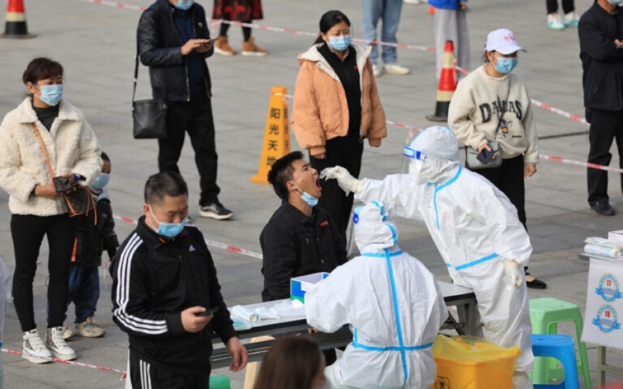 Κίνα: Τέλος στην υποχρεωτική καραντίνα για εισερχόμενους ταξιδιώτες - Απλή «μεταδοτική ασθένεια» πια ο covid19
