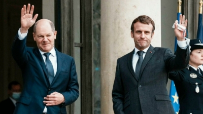 Γαλλία: Ο Scholz στο Παρίσι με στόχο τη συμφιλίωση - Ο Macron τον θεωρεί «μοναχικό καβαλάρη»