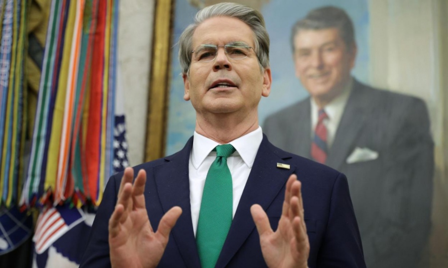 Bessent: Είναι στρατηγικά σημαντικό για τις ΗΠΑ να ελέγχουν τις θαλάσσιες οδούς στην Αρκτική