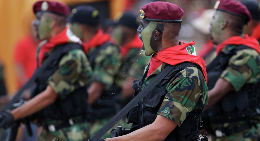 Σε επαγρύπνηση για την αποτροπή παραβιάσεων των συνόρων ο στρατός της Βενεζουέλα