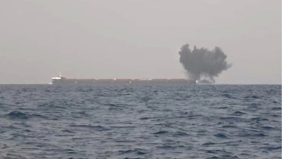 «Φωτιά» παίρνει η Ερυθρά Θάλασσα - Επέστρεψε η απειλή των Houthi, βυθίζουν πλοία - Κι Έλληνας στο ακυβέρνητο ETERNITY C