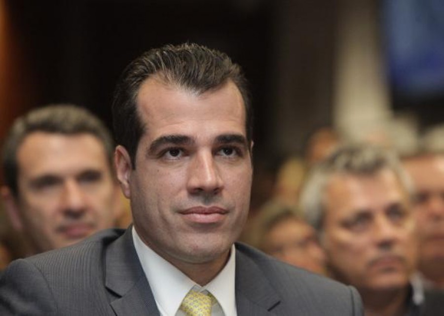 Πλεύρης εναντίον... Πλεύρη για την αίτηση Λαγού - «Καρφώνει» τον πατέρα του ο βουλευτής της ΝΔ