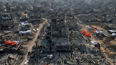 Οι νικητές της καταστροφής: Ποιοι θα πλουτίσουν από τα συντρίμμια της Μέσης Ανατολής