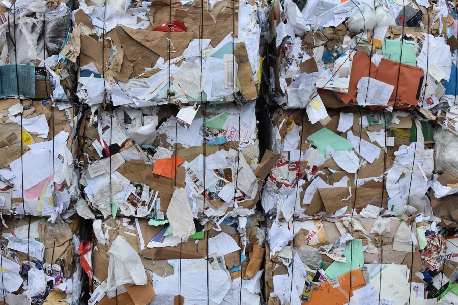 Κρίση στις ευρωπαϊκές βιομηχανίες ανακύκλωσης χαρτιού, λόγω Κίνας