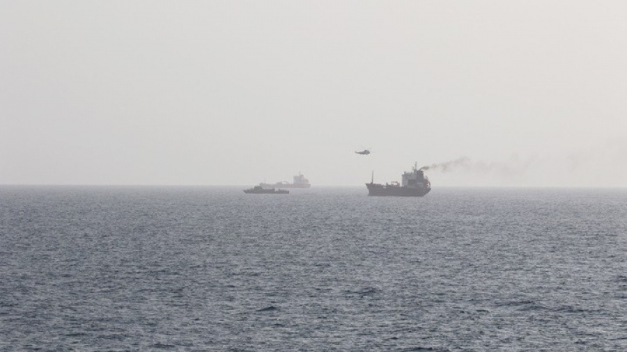 Σύσταση προς τα ελληνικά πλοία να αποφεύγουν τα ύδατα αρμοδιότητας Ιράν