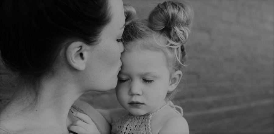 Η σκέψη της γυναίκας – μητέρας – εργαζόμενης είναι στην επόμενη μέρα της νέας οικονομικής κρίσης