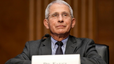 Fauci: Η παραλλαγή Omicron δεν έχει εντοπιστεί ακόμη στις ΗΠΑ