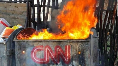 Μια αποτυχία το CNN+ Κλείνει μόλις έναν μήνα μετά την κυκλοφορία του - Παρελθόν δεκάδες εκατομμύρια δολάρια