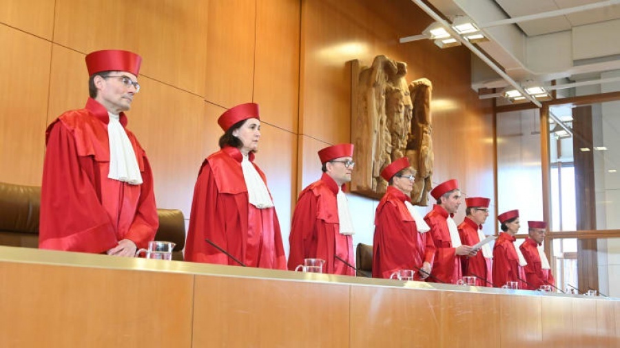 Munchau: Γιατί η απόφαση του Γερμανικού Συνταγματικού Δικαστηρίου προκαλεί ανησυχίες για το μέλλον της Ευρωζώνης