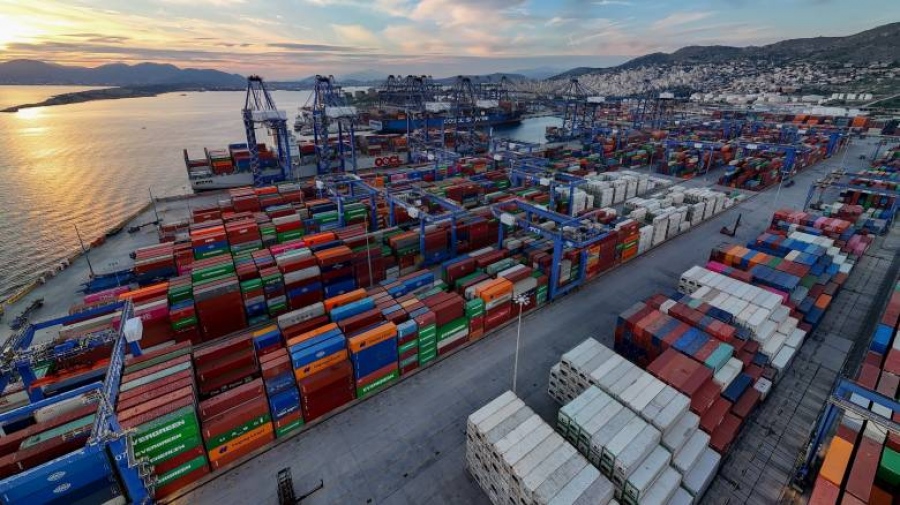 ΑΑΔΕ: Σε συνεργασία με την OLAF η αποκάλυψη της απάτης στο Τελωνείο Πειραιά