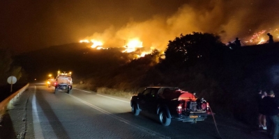 Πυρκαγιά στην Ιτέα από αυτοκίνητο που άρπαξε φωτιά – Συναγερμός στην Πυροσβεστική