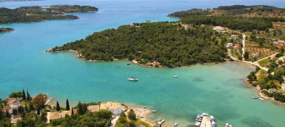 Κυβερνητικό μήνυμα επανεκκίνησης των τουριστικών projects μέσω Πόρτο Χέλι