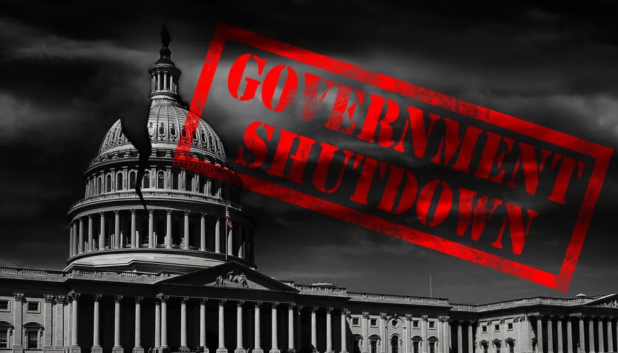 Έρχεται το μεγαλύτερο κύμα απολύσεων από το δημόσιο στην ιστορία  των ΗΠΑ – Εκατοντάδες χιλιάδες υπάλληλοι στην πύλη της εξόδου, ήδη 100.000 εκτός