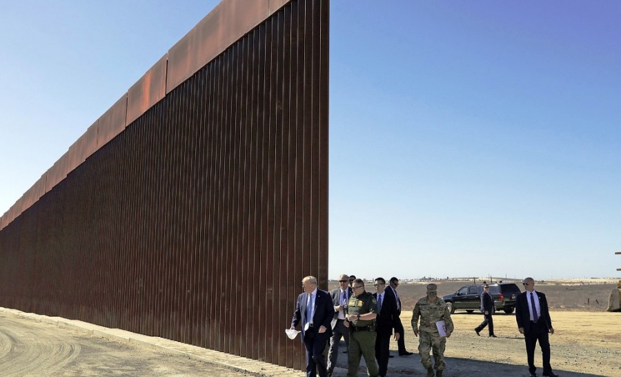 ΗΠΑ: 3,8 δισεκ. δολάρια αποδεσμεύονται για την κατασκευή του τείχους στα σύνορα με το Μεξικό